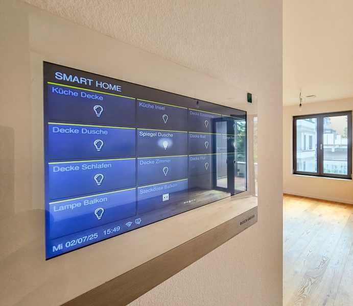 Klimatisierte 2-Zi-Neubauwohnung mit großem Westbalkon, bezugsfertig