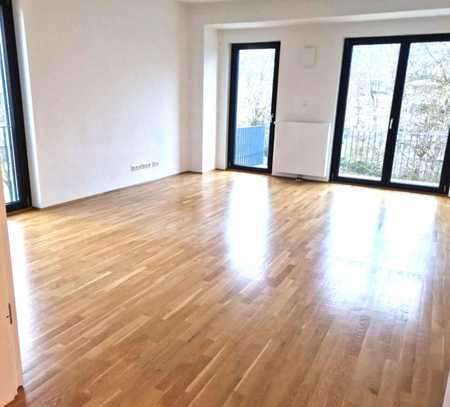 Großzügige 4 Zimmer-Etagenwohnung mit 2 Balkonen