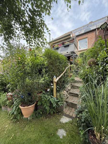 Sehr schöne und frei gelieferte 3 Zi.-Eigentumswohnung