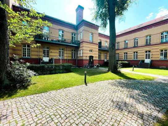 Wohnen im Park: Wunderschöne 3-Zimmer-Wohnung mit großer Terrasse (bezugsfrei ab Oktober)