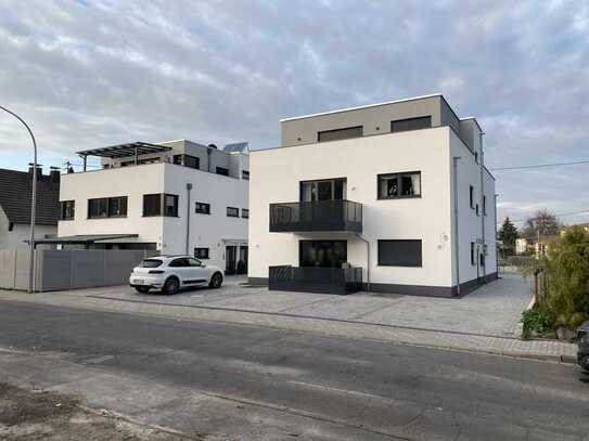 Attraktive Neubau 3-Zimmer-Souterrain Wohnung, Zentral mit Großer Terrasse in Sinzig