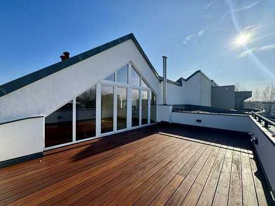 Regierungsviertel! Süd-West-Dachterrasse mit Weitblick! Wohnen ca. 67qm, Aufzug, Dielen, 2 Bäder,.