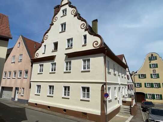 Historisches Mehrfamilienhaus versprüht viel Charme in zentraler Altstadtlage