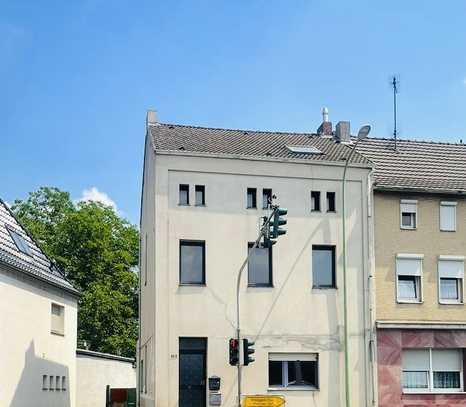 Machen Sie es zu Ihrem Projekt...Sanierungsbedürftiger Altbau in zentraler Lage von Niederau