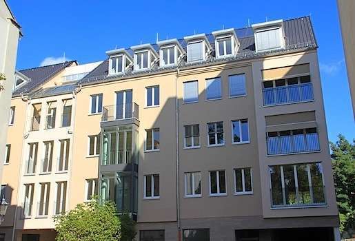 * großzügige 2 Zimmer-Wohnung im Stadtzentrum mit Loggia - ID 6306 *