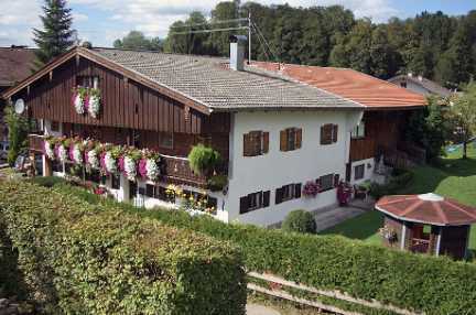 Wunderbare, große Hofstelle, ursprünglich 1502 erbaut,( kein Denkmal) im Leitzachtal zu verkaufen