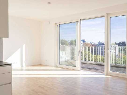 Erstbezug! Traumhafter Blick über Berlin! 2-Zi. DG-Whg. mit Terrasse + Aufdachterrasse & Stellplatz!