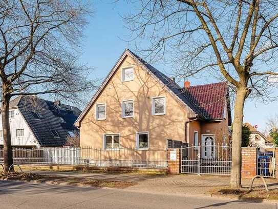 2-Familienhaus mit freier Wohnung + Kapitänsgiebel am Wasserwerk