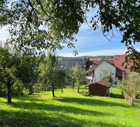 Eine gute Adresse für Ihr Haus mit traumhaftem Garten und Blick in die Natur