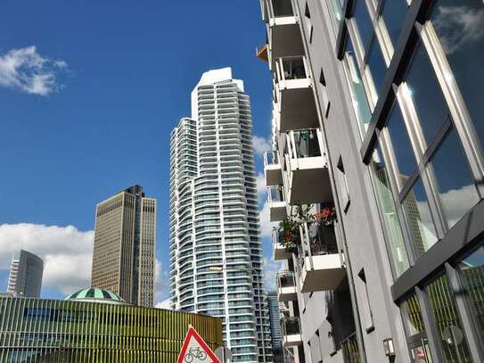 Am Skyline Plaza: helle und moderne 3-Zi. Neubau-Wohnung