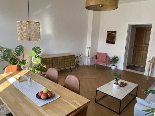 Möbliertes, sonniges 2-Zimmer-Apartment zur Miete (1 Jahr, Verlängerungsoption)
