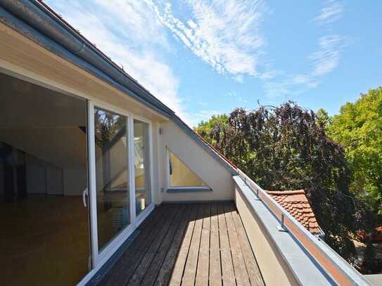 Top-Altbau-Wohnung in historischer Villa -Terrasse mit Weitblick über Leutzsch und Stellplatz in...