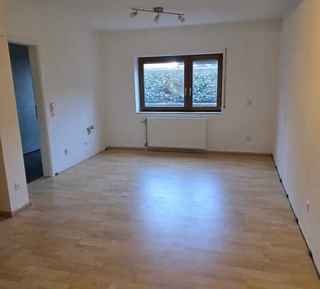 Exklusive 1-Zimmer-Souterrain-Wohnung in Linkenheim-Hochstetten