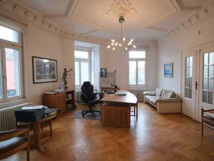 Jugendstil-Traum auf 196 m² mit Balkon direkt am Friedrich-Ebert-Platz - Wohnen & Arbeiten möglich