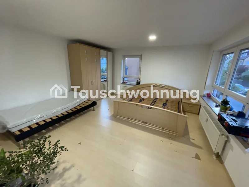 Tauschwohnung: Wohnung nur für Frauen mit Balkon, Garage und Gartengrundstü