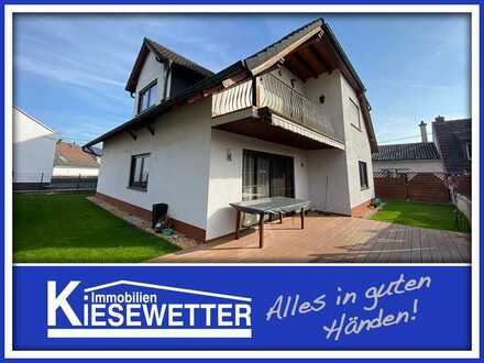 2 Zweifamilienhäuser mit langfristig vermietetem Gewerbe in Horchheim
