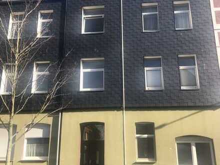 Top renovierte Wohnung mit Balkon in ruhiger Lage!