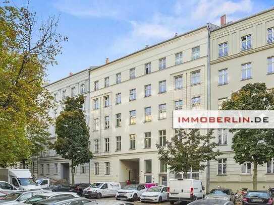 IMMOBERLIN.DE – Toplage! Sehr charmante Altbauwohnung mit Balkon, Lift & Loftflair