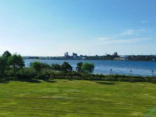 Aufgepasst! Idyllische Ferienwohnung mit sonnigem Balkon und Wasserblick