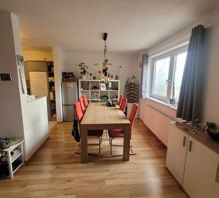 Schöne 2-Zimmer-Erdgeschosswohnung mit Terrasse uns Einbauküche in Saarlouis