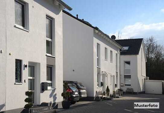 2-Familien-Reihenhaus - provisionsfrei