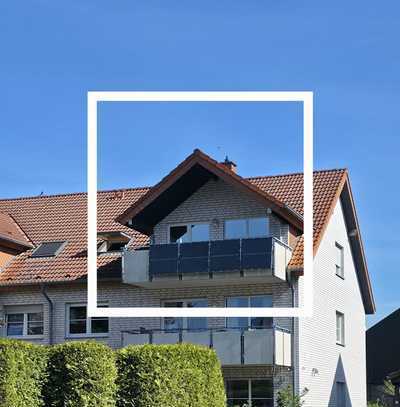 Attraktive 4-Zi. -Dachgeschossw. 80 qm mit EBK in Leopoldshöhe in zentraler dennoch ruhiger Lage