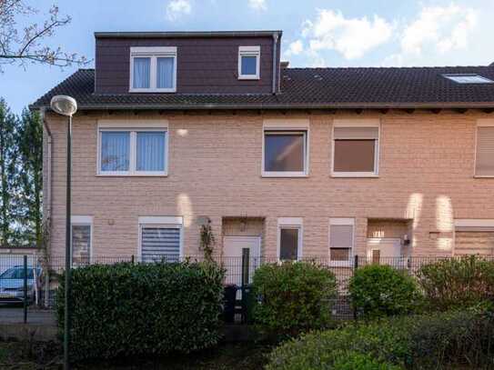 Familienfreundliches Reihenendhaus mit viel Platz, großer Terrasse & Garage