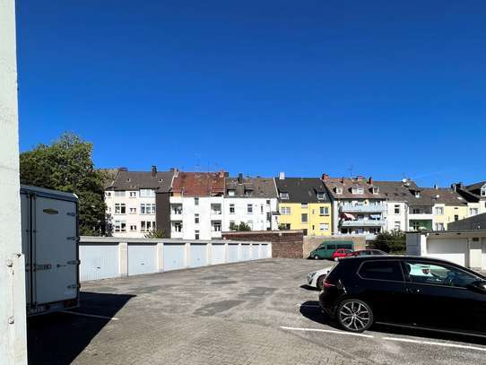 Pkw-Stellplätze im Innenhof (abschließbar) zu vermieten - das lange Parkplatz suchen hat ein Ende!