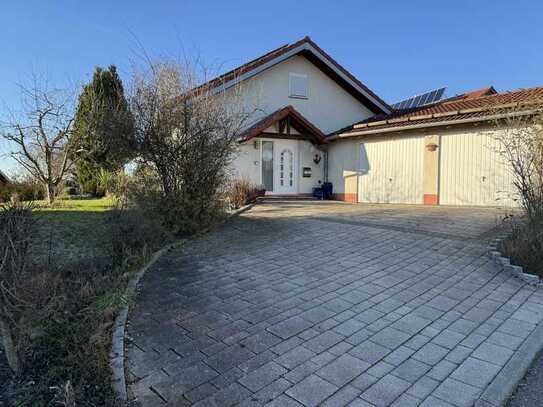 Freistehendes Einfamilienhaus in Alfdorf-Adelstetten mit wunderschönem idyllischem Garten
