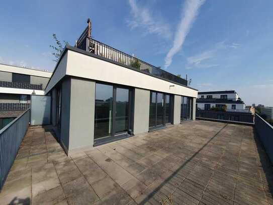 Spektakuläres Penthouse mit großer Terrasse in Berlin-Mitte