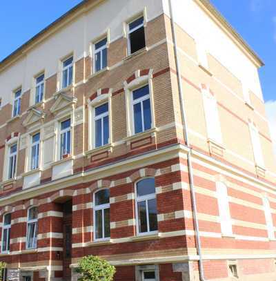 Gemütliche, sanierte 2-Raum-Wohnung mit offener Einbauküche ab sofort zu vermieten