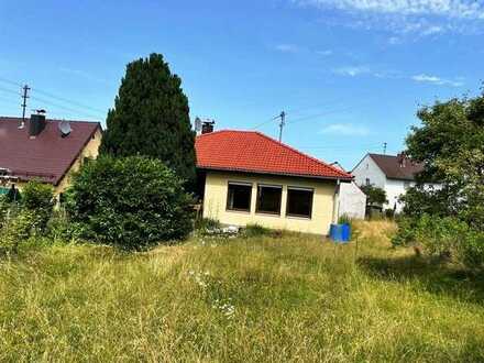 Bungalow mit zusätzlicher Baugenehmigung für eine Aufstockung in Neusäß-Täfertingen