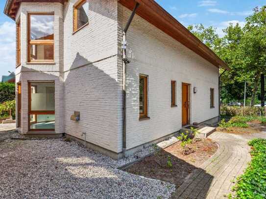 Traumhaftes Haus mit großzügiger Fläche nahe dem Obersee in Alt-Hohenschönhausen - Berlin