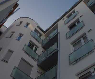 Himmlische City-Oase mit exklusiver Ausstattung: SONNEN-Balkon frei Haus