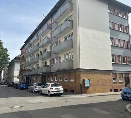 Exklusive, modernisierte 1-Raum-EG-Wohnung in Mannheim