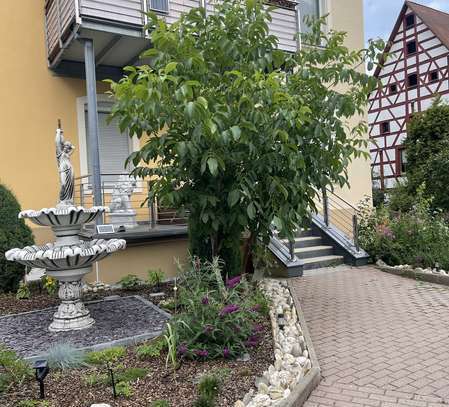 4-Zi. Wohnung - 5 Min. Bhf. rechts - Balkon & Terrasse