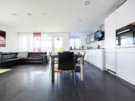 Helle, schöne und provisionfreie 4 Zi-KFW 55-Wohnung mit Balkon und Einzelgarage zu verkaufen !!!