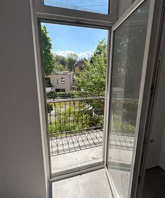 Erstbezug nach Sanierung - Charmante, gut geschnittene 2-Zimmerwohnung im Altbau in ruhiger Lage!