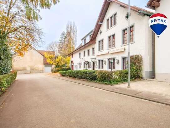 Gasthaus mit zwei Wohnungen und großzügigem Grundstück in Lienheim