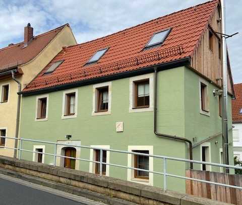 Hübsches Einfamilienhaus mit großer Terrasse, Balkon und Garten in Dohna