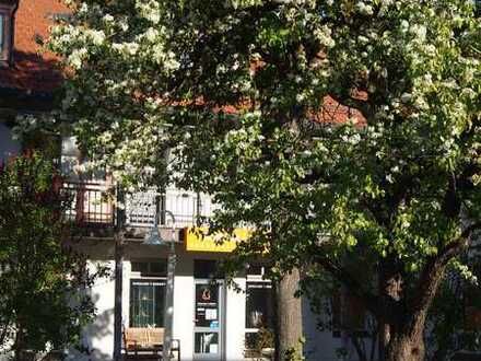 - Wie ein kleines Haus mit Garten -