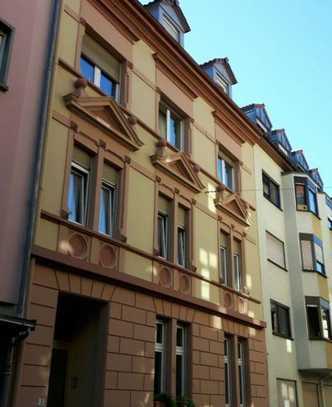 Altbauwohnung beim Gutenbergplatz 3 Zimmer mit Balkon