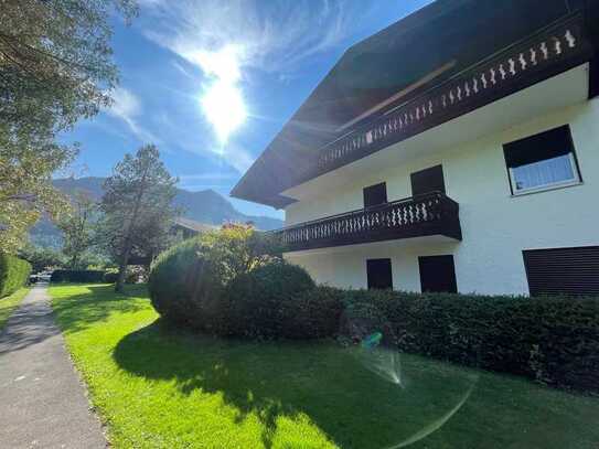 Rottach-Egern ruhige See-nahe Lage - 3-Zimmer-Terrassenwohnung in Top-Anlage mit Schwimmbad