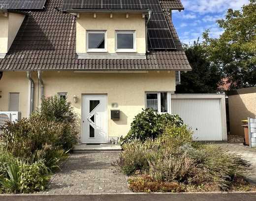 Ihr Traumhaus mit Zukunft Moderne Doppelhaushälfte mit Hightech-Energieversorgung, Garten und Garage