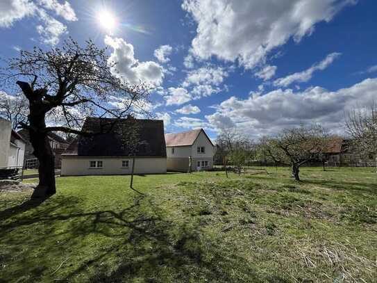 Landliebe und Mehrgenerationshaus mit großem Grundstück in Gatzen bei Groitzsch zum sofort Bezug!