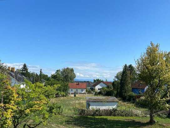 Grüne Umgebung, blauer Himmel, frische Luft - großer Bauplatz in Top Ortsrand-Lage, teilbar