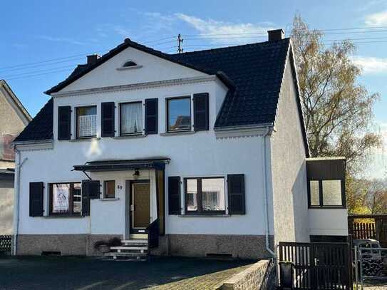 LEBACH : ALTBAU - CHARME mit 6 Zimmern / 2 Küchen / 2 Bädern und 5257 m² GRUNDSTÜCK !