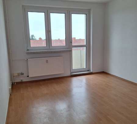 ** Miete 3 Zimmer - zahl nur 2** - 3-RW mit Balkon - ideal für WG oder kleine Familie