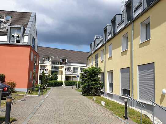 Gut geschnittene 3-R.- Wohnung mit Terrasse und TG-Stellplatz