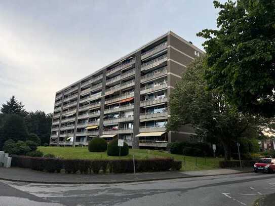 Schicke 3-Zimmer-Eigentumswohnung mit Balkon,Fahrstuhl und Garage in gepflegter Wohnanlage in Wald.